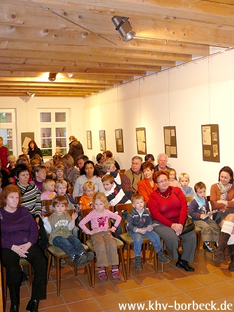 Bild 5 - Galerie der Weihnachtsausstellung: "Kasperle ist wieder da" - Die Puppenbühne Larifari spielt "Ein Häuschen für Gretel"
